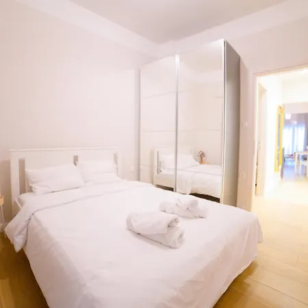 New Modern 2Nd Floor Apartment Thessaloniki Exterior photo