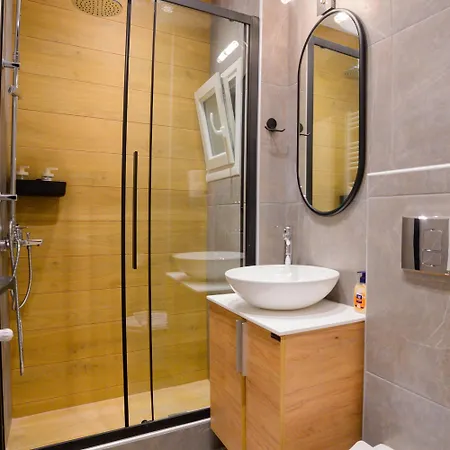 New Modern 2Nd Floor Apartment Thessaloniki Exterior photo