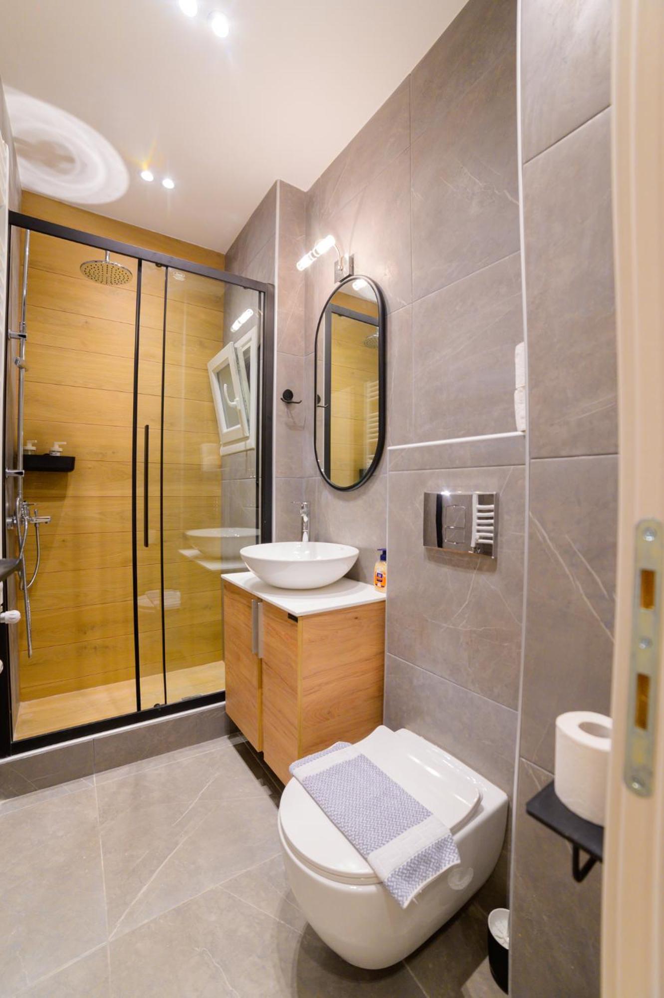 New Modern 2nd Floor Appartement Thessaloniki