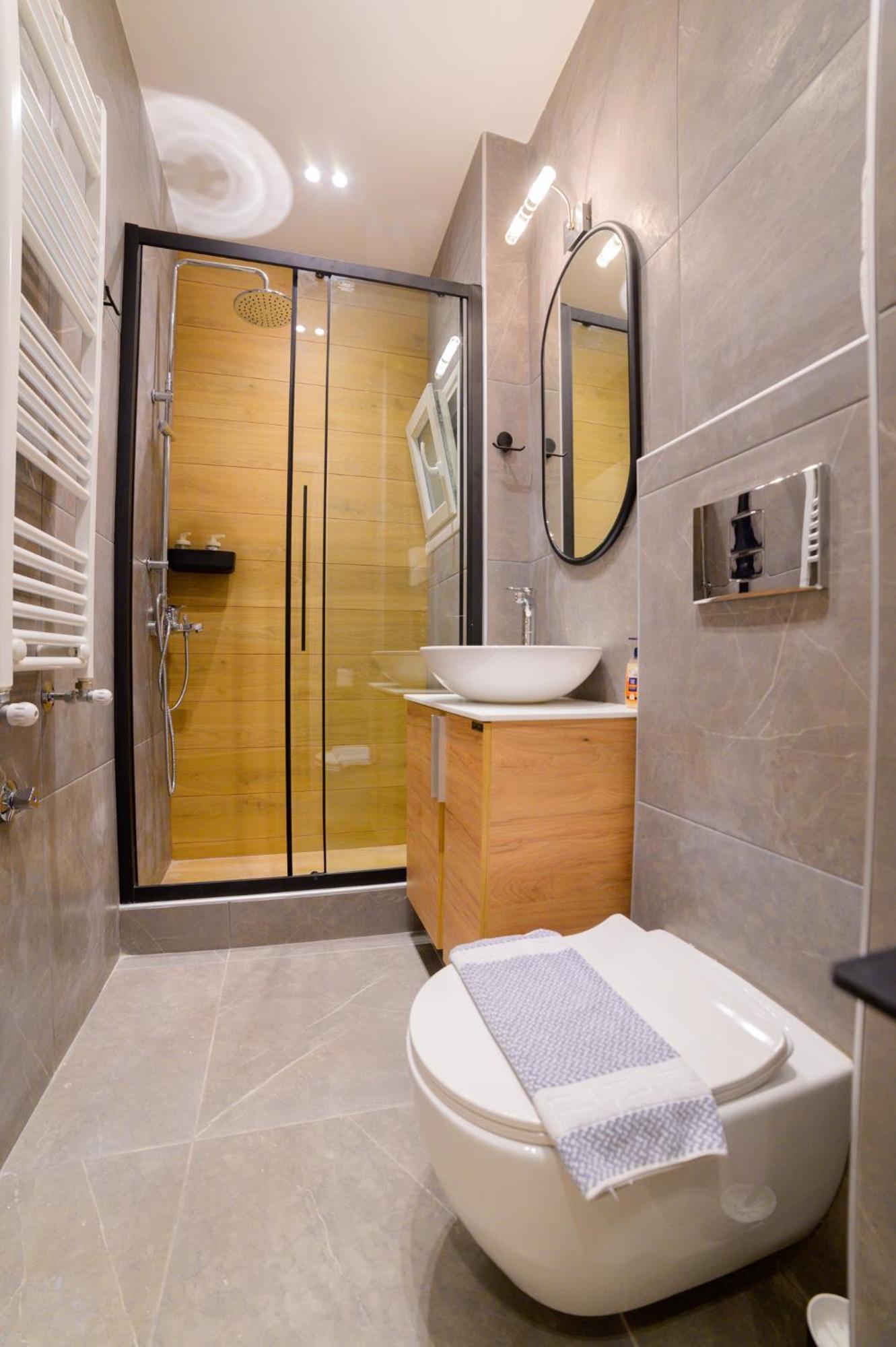 New Modern 2nd Floor Appartement Thessaloniki