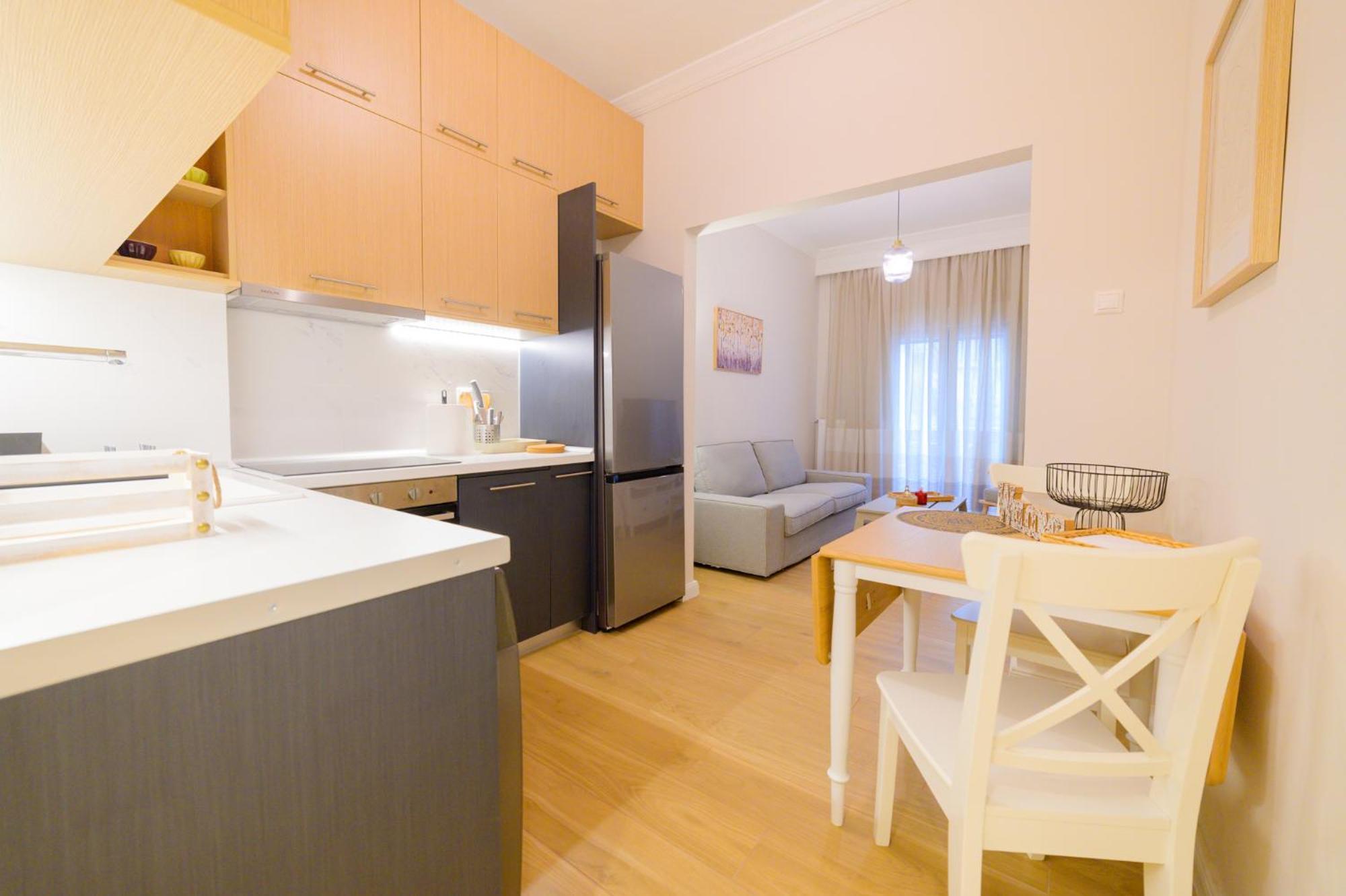 New Modern 2nd Floor *